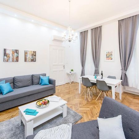 Dominik Apartment Budapest Esterno foto